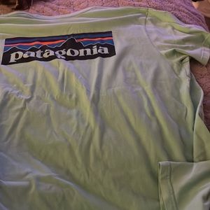 Men’s X-Large Patagonia T-Shirt